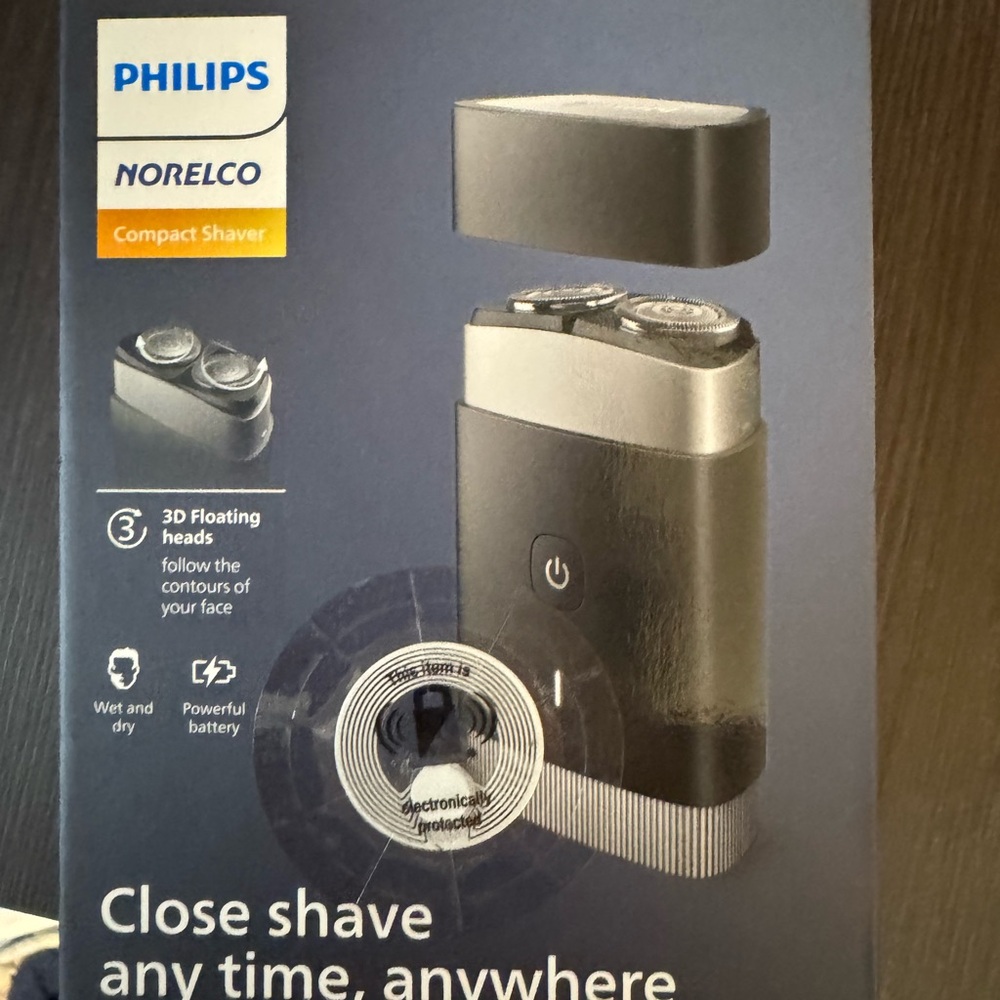 Philips Norelco Compact Electric Shaver - Black & Silver